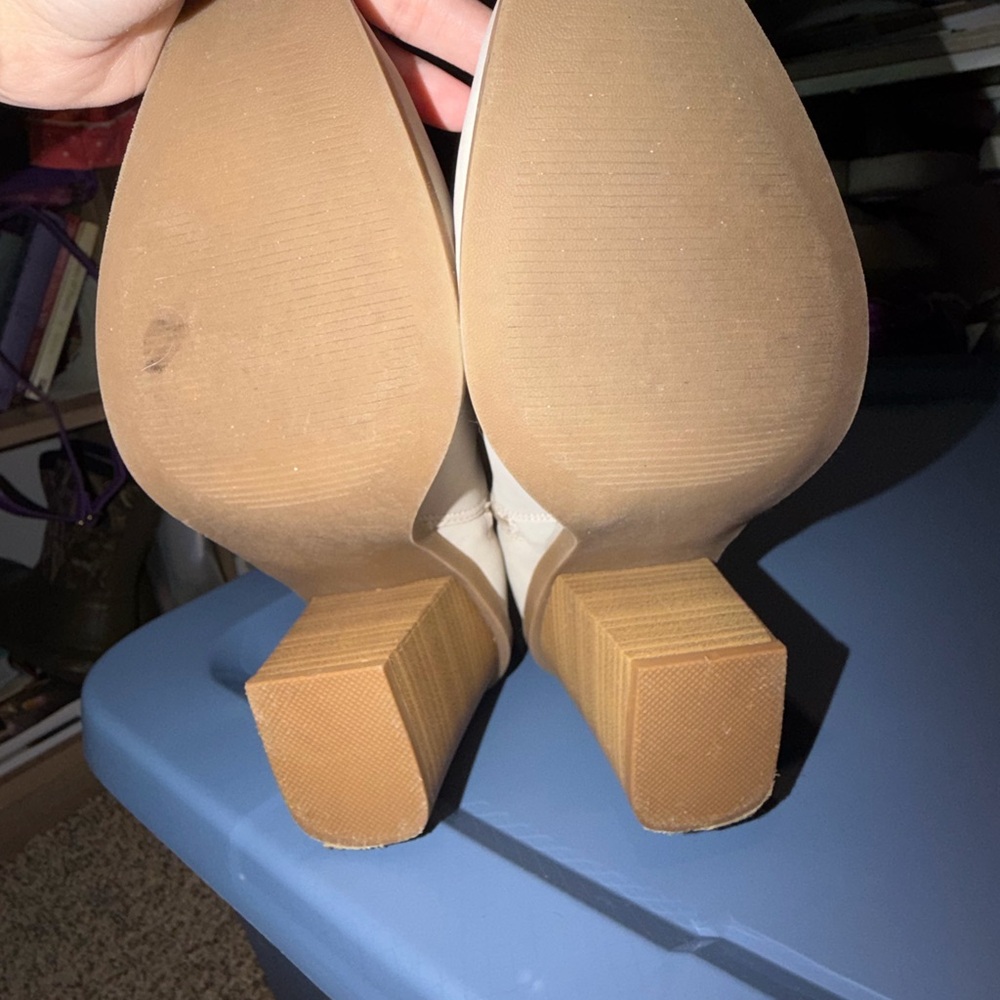 Kohl's Cream Western-Inspired Block Heel Ankle Boots - Picture 4 of 5